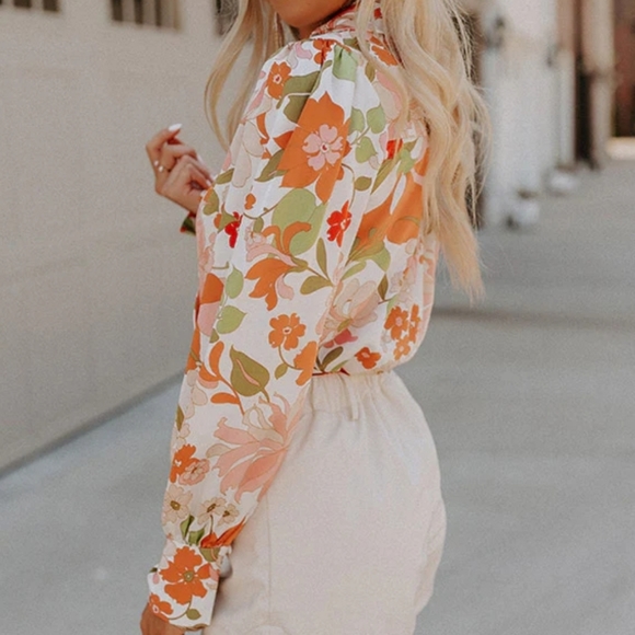 Entro Floral Magnolia Surplice Bodysuit - Picture 3 of 15